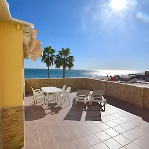 https://carihuela-1-lnea-de-playa.1costadelsol.com