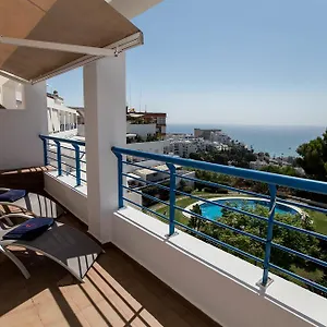 https://deluxe-sea-view-apartments.es-andalucia.com